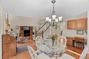 825 Crosswood Ct, Saint Louis, MO 63129 - Photo 24