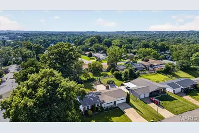 1111 Sandstone Drive, Saint Louis, MO 63146 - Photo 40