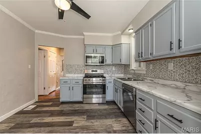 3471 Morganford Road, Saint Louis, MO 63116 - Photo 2