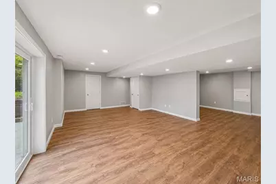 1208 Chateau Woods Drive, Saint Louis, MO 63135 - Photo 8