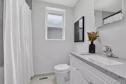 5410 Tholozan Avenue, Saint Louis, MO 63109 - Photo 20