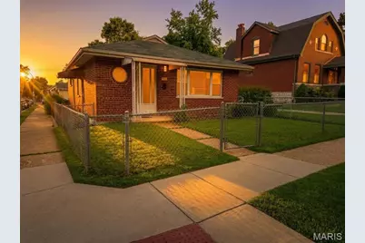 4050 Bates Street, Saint Louis, MO 63116 - Photo 2