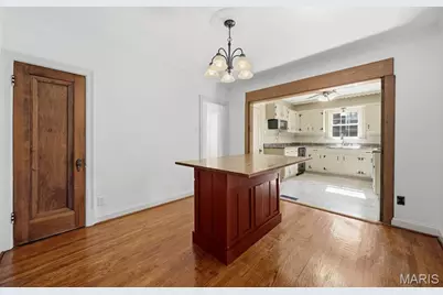 8514 Henrietta Avenue, Brentwood, MO 63144 - Photo 10