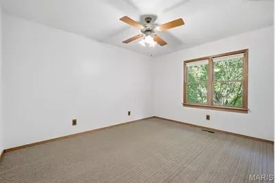 8514 Henrietta Avenue, Brentwood, MO 63144 - Photo 22