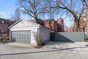 2346 Albion Pl, Saint Louis, MO 63104 - Photo 38
