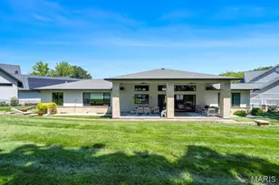 10147 Fieldcrest Ln, Ladue, MO 63124 - Photo 52
