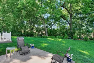 10237 Carlton Pl Ct, Saint Louis, MO 63123 - Photo 6