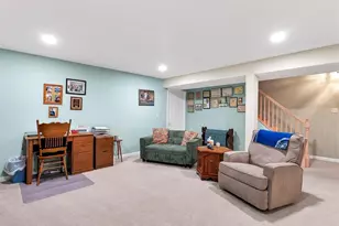 10237 Carlton Pl Ct, Saint Louis, MO 63123 - Photo 4