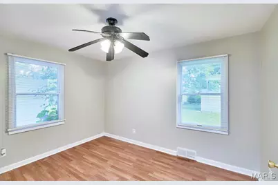 11042 Florence Avenue, Saint Louis, MO 63074 - Photo 18