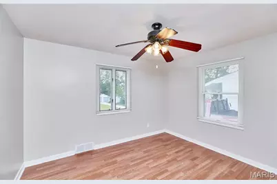 11042 Florence Avenue, Saint Louis, MO 63074 - Photo 16