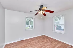 11042 Florence Ave, Saint Louis, MO 63074 - Photo 16