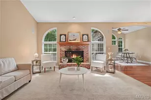 335 Revolution Dr, Saint Peters, MO 63376 - Photo 8
