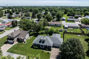 111 Westview St, Palmyra, MO 63461 - Photo 26