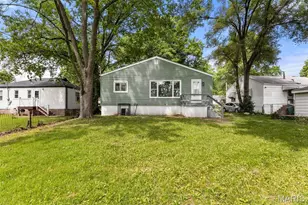 7743 Monroe Dr, Hanley Hills, MO 63133 - Photo 32