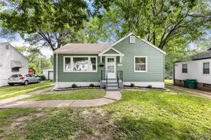 7743 Monroe Dr, Hanley Hills, MO 63133 - Photo 2