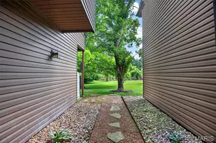13811 Amiot Dr, Saint Louis, MO 63146 - Photo 38