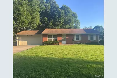 10128 Isabelle Place, Saint Ann, MO 63074 - Photo 1