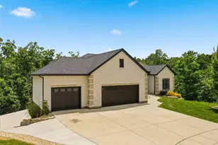 222 Redmond Pines Dr, Wentzville, MO 63385 - Photo 4