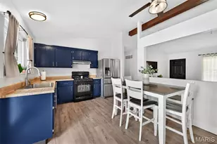 7018 Grassy Valley Dr, Saint Louis, MO 63129 - Photo 8