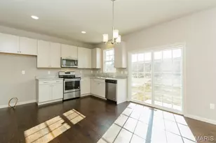32 Wingtip Ct, Saint Peters, MO 63376 - Photo 6