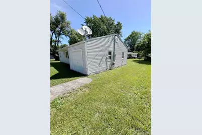 806 Stella Street, Montgomery City, MO 63361 - Photo 2