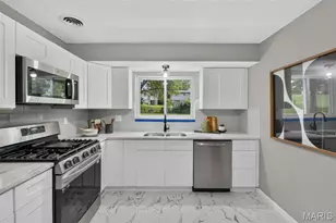 11644 Altozano Ln, Florissant, MO 63033 - Photo 14