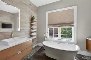 31 Brighton Way, Clayton, MO 63105 - Photo 24