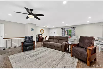 17 Debbie Drive, Saint Peters, MO 63376 - Photo 12