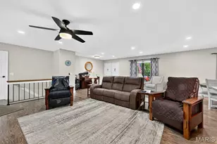 17 Debbie Dr, Saint Peters, MO 63376 - Photo 12