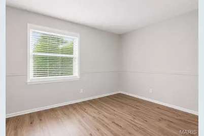 1729 Arrowpoint Drive Court, Saint Louis, MO 63138 - Photo 10
