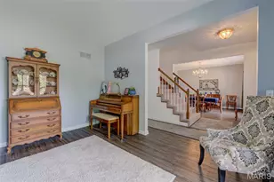 380 Huntleigh Manor Dr, Saint Charles, MO 63303 - Photo 8