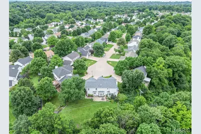 380 Huntleigh Manor Drive, Saint Charles, MO 63303 - Photo 46