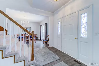 380 Huntleigh Manor Drive, Saint Charles, MO 63303 - Photo 6