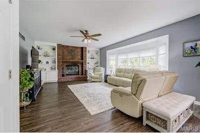 380 Huntleigh Manor Drive, Saint Charles, MO 63303 - Photo 12