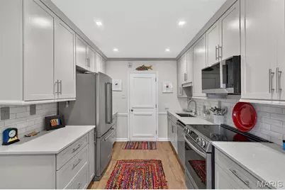710 S Hanley Road #10A, Clayton, MO 63105 - Photo 8