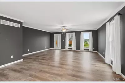 4100 Marais Temps Clair Drive, Saint Charles, MO 63301 - Photo 4