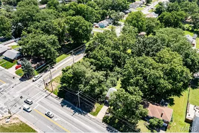 360 N New Florissant Road, Florissant, MO 63031 - Photo 8