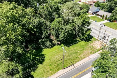 360 N New Florissant Road, Florissant, MO 63031 - Photo 4