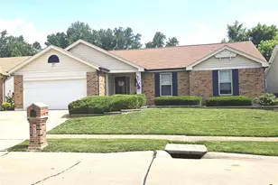 615 Foxtail Dr, Florissant, MO 63034 - Photo 2