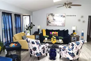 615 Foxtail Dr, Florissant, MO 63034 - Photo 12