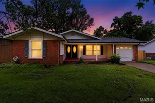 2827 Westminster Dr, Florissant, MO 63033 - Photo 1