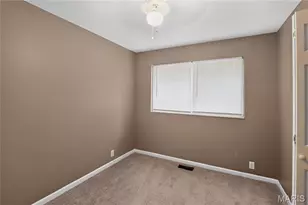 2827 Westminster Dr, Florissant, MO 63033 - Photo 14