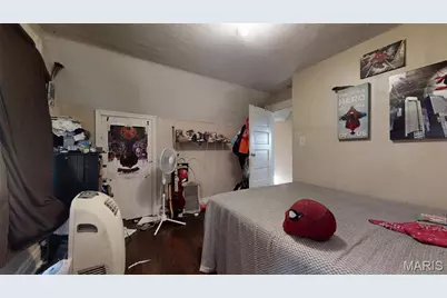 9421 Holtwood Road, Saint Louis, MO 63114 - Photo 28