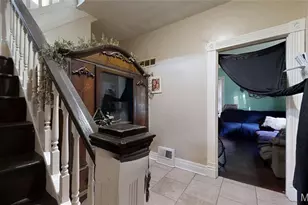 9421 Holtwood Rd, Saint Louis, MO 63114 - Photo 4