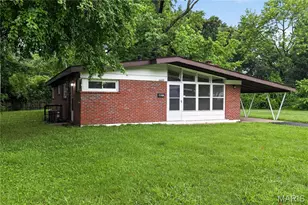 6619 Graybirch Dr, Saint Louis, MO 63134 - Photo 2
