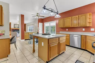 214 Kingdom Dr, Saint Charles, MO 63301 - Photo 18
