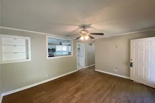 2942 Chance Dr, Florissant, MO 63031 - Photo 2