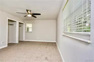 104 Lake Point Dr, Saint Peters, MO 63376 - Photo 8