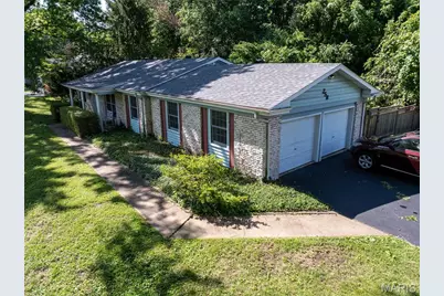258 Ridge Trail Drive, Chesterfield, MO 63017 - Photo 2