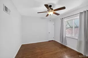 5729 Tholozan Ave, Saint Louis, MO 63109 - Photo 20